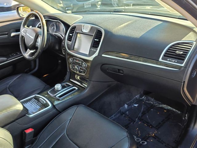 2015 Chrysler 300 4dr Sedan 300C RWD - 22999848 - 8