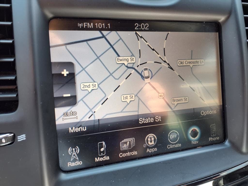 2015 Chrysler 300 4dr Sedan 300S AWD - 22937640 - 9