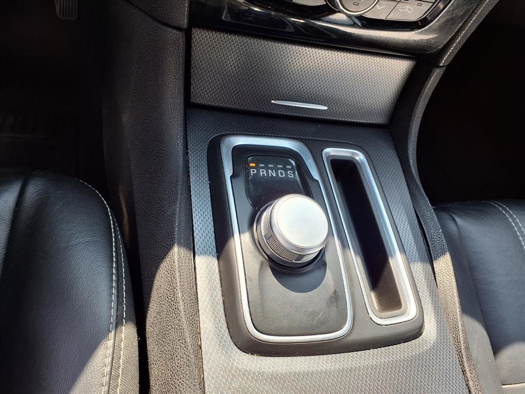 2015 Chrysler 300 4dr Sedan 300S AWD - 22937640 - 13