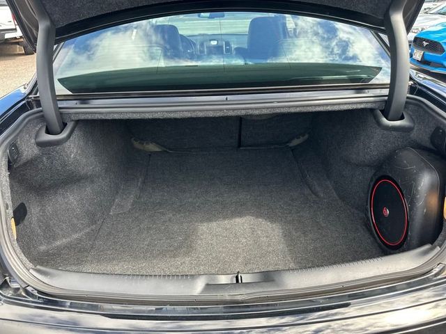 2015 Chrysler 300 4dr Sedan 300S RWD - 22940735 - 19