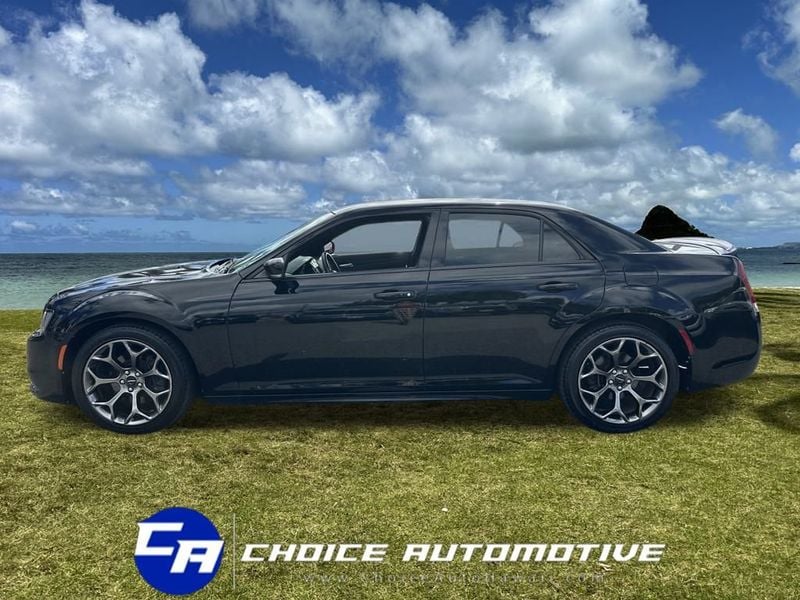 2015 Chrysler 300 4dr Sedan 300S RWD - 22940735 - 2