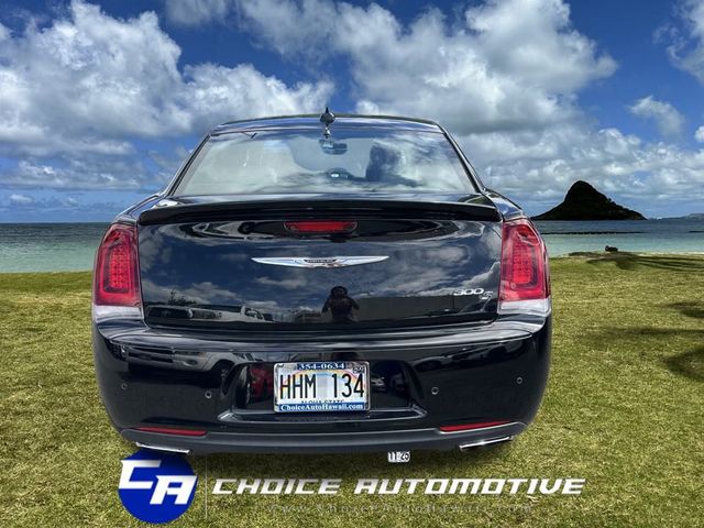 2015 Chrysler 300 4dr Sedan 300S RWD - 22940735 - 6