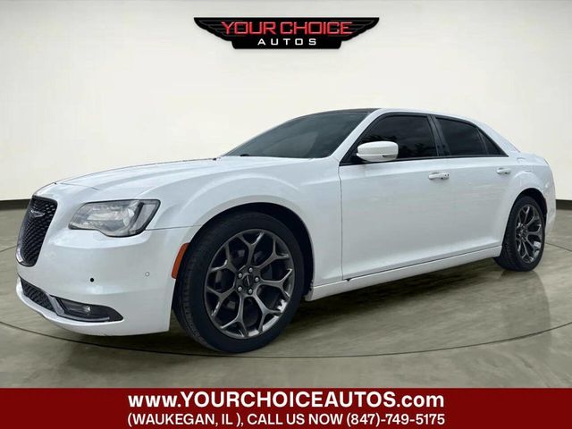 2015 Chrysler 300 4dr Sedan 300S RWD - 23040871 - 0