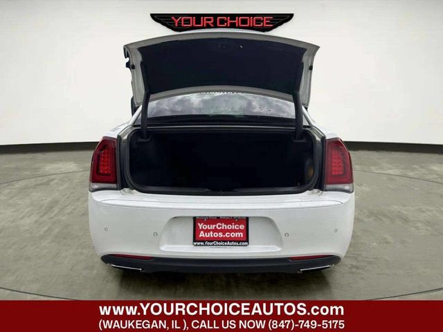 2015 Chrysler 300 4dr Sedan 300S RWD - 23040871 - 12