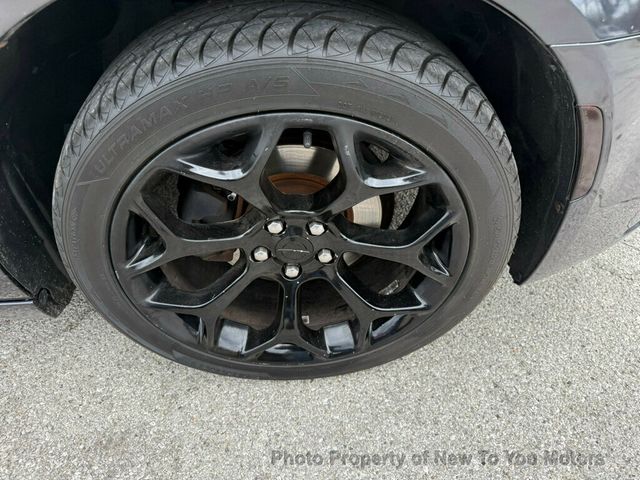 2015 Chrysler 300 4dr Sedan 300S RWD - 23004921 - 22