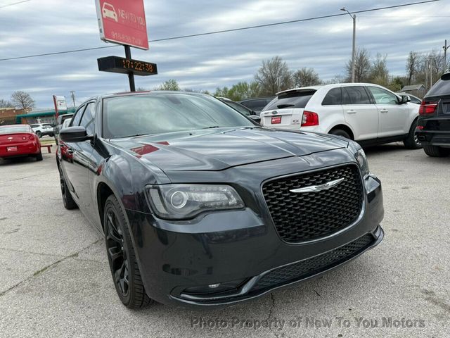 2015 Chrysler 300 4dr Sedan 300S RWD - 23004921 - 25