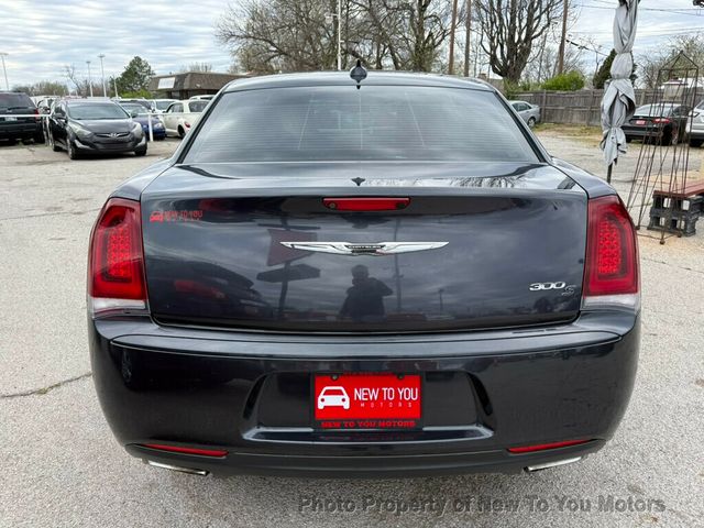2015 Chrysler 300 4dr Sedan 300S RWD - 23004921 - 6