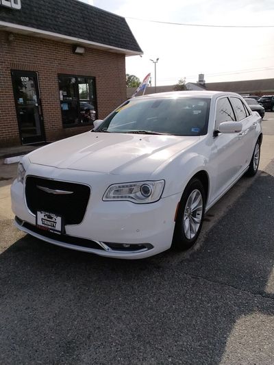 2015 Chrysler 300 - 2C3CCAAG4FH780812