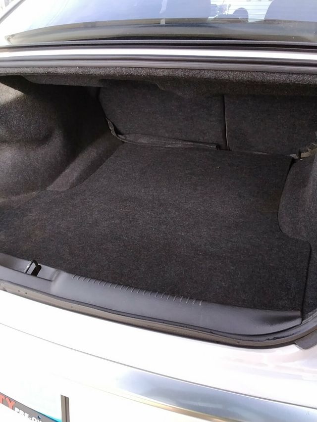 2015 Chrysler 300 4dr Sedan Limited RWD - 23004228 - 9