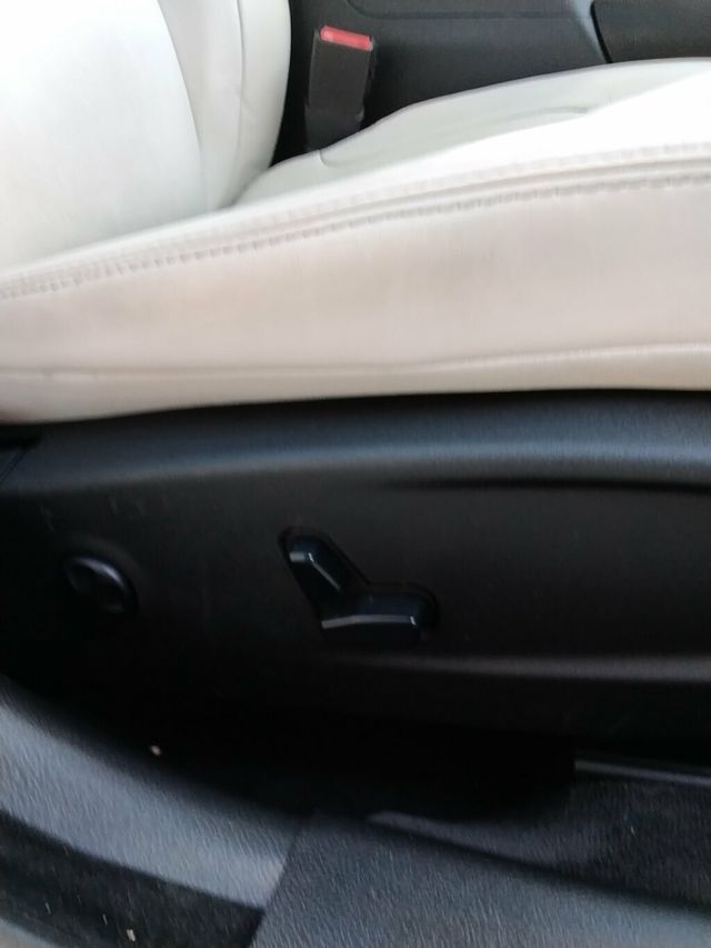 2015 Chrysler 300 4dr Sedan Limited RWD - 23004228 - 12