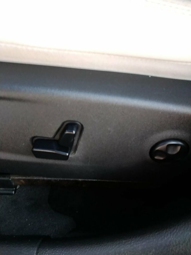 2015 Chrysler 300 4dr Sedan Limited RWD - 23004228 - 7