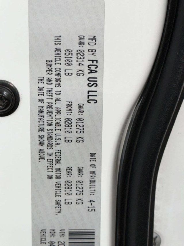 2015 Chrysler 300 4dr Sedan Limited RWD - 22989113 - 15