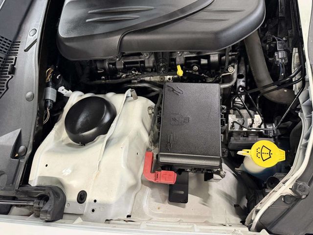 2015 Chrysler 300 4dr Sedan Limited RWD - 22989113 - 28