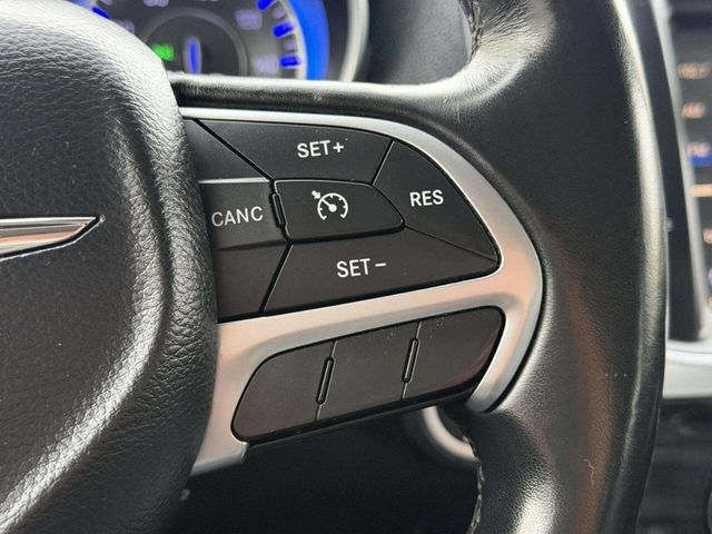 2015 Chrysler 300 4dr Sedan Limited RWD - 22989113 - 31