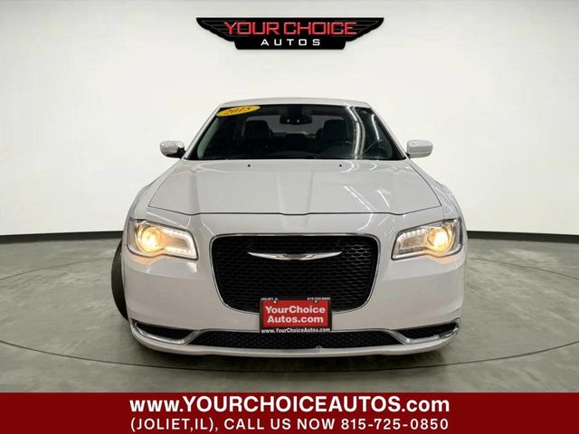 2015 Chrysler 300 4dr Sedan Limited RWD - 22989113 - 4