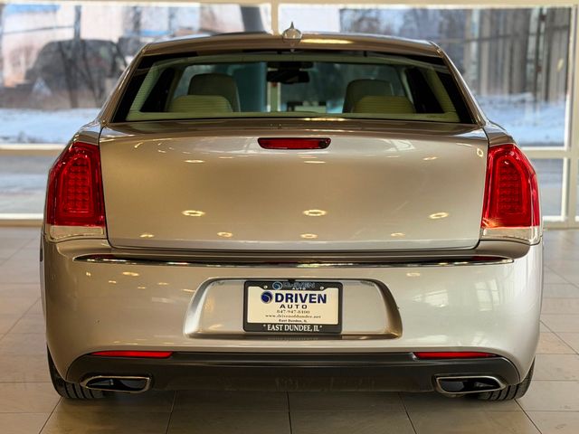 2015 Chrysler 300 4dr Sedan Limited RWD - 22999609 - 9