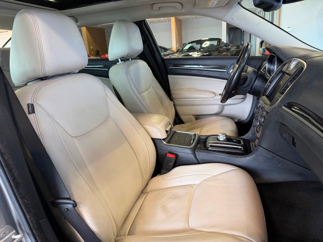 2015 Chrysler 300 4dr Sedan Limited RWD - 22999609 - 22