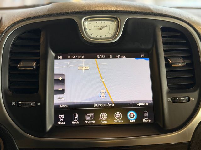 2015 Chrysler 300 4dr Sedan Limited RWD - 22999609 - 28