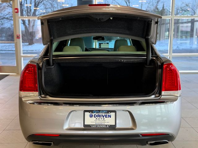2015 Chrysler 300 4dr Sedan Limited RWD - 22999609 - 35