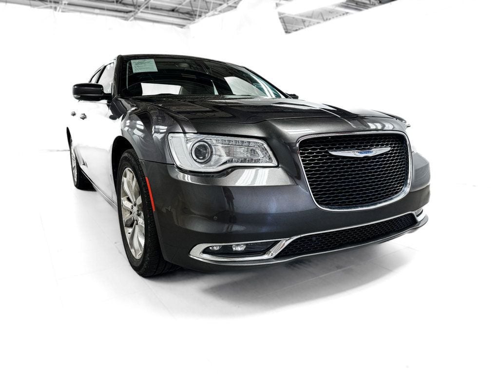 2015 Chrysler 300 Limited photo 7