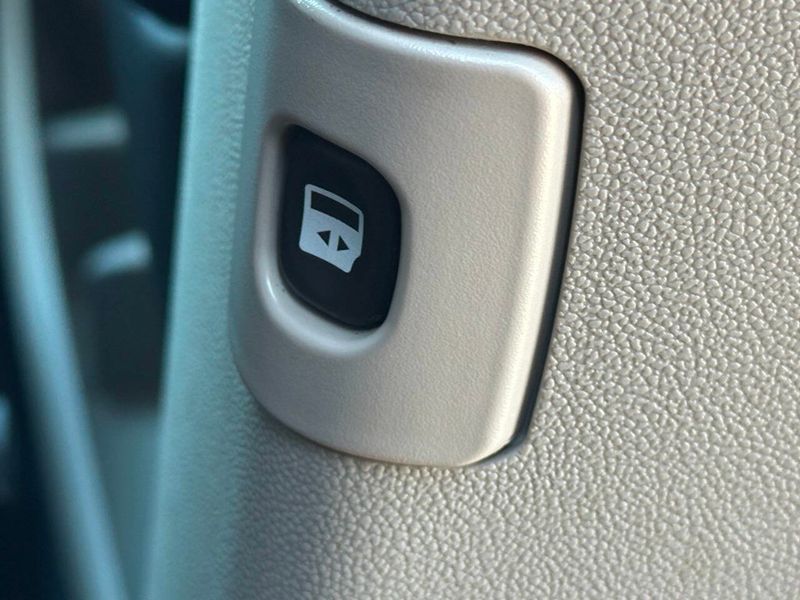 2015 Chrysler Town & Country 4dr Wagon Limited - 22925111 - 22