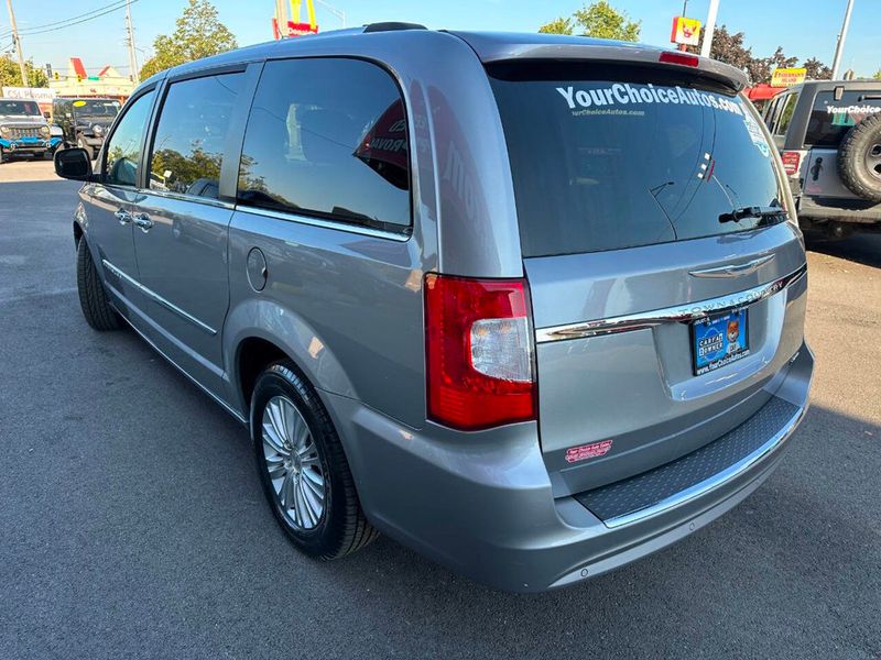 2015 Chrysler Town & Country 4dr Wagon Limited - 22925111 - 2