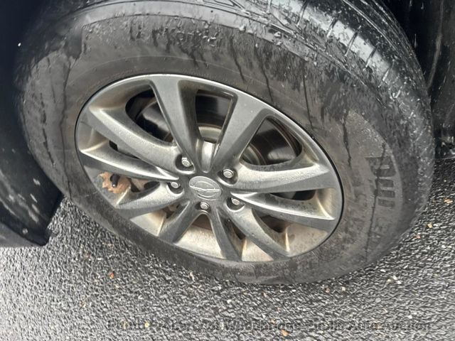 2015 Chrysler Town & Country 4dr Wagon S - 22990582 - 13