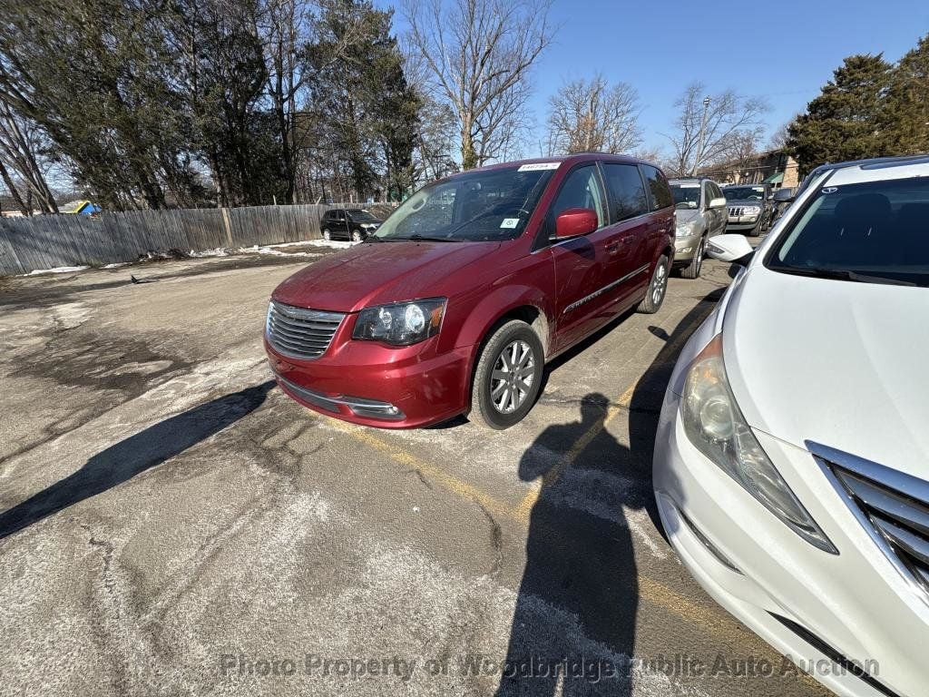 2015 Chrysler Town & Country 4dr Wagon Touring - 22980712 | Video 1