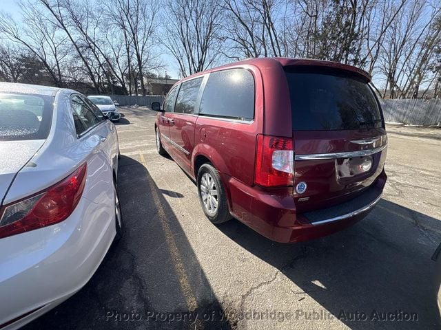 2015 Chrysler Town & Country 4dr Wagon Touring - 22980712 - 5