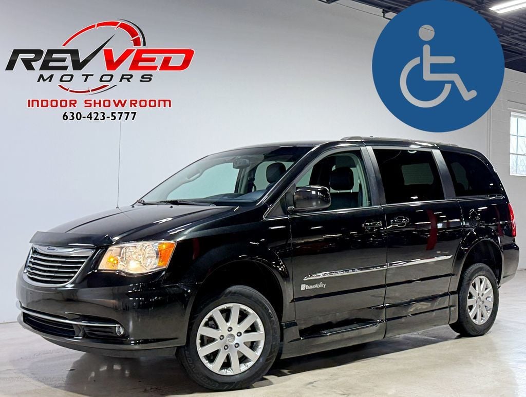 2015 Chrysler Town & Country 4dr Wagon Touring - 23002443 | Video 1