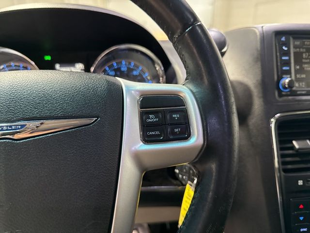2015 Chrysler Town & Country 4dr Wagon Touring - 23002443 - 13