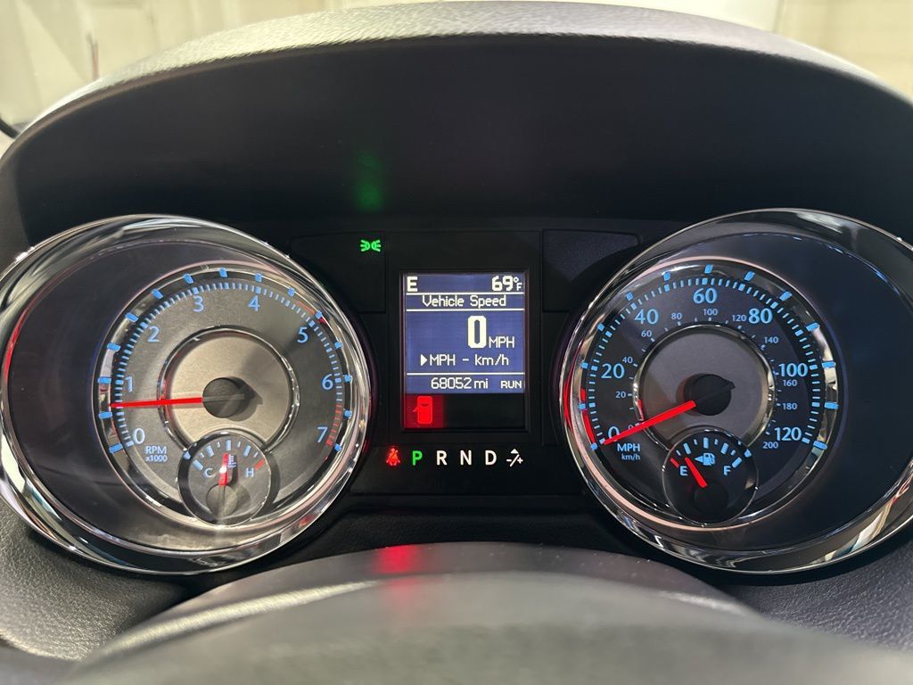 2015 Chrysler Town & Country 4dr Wagon Touring - 23002443 - 16