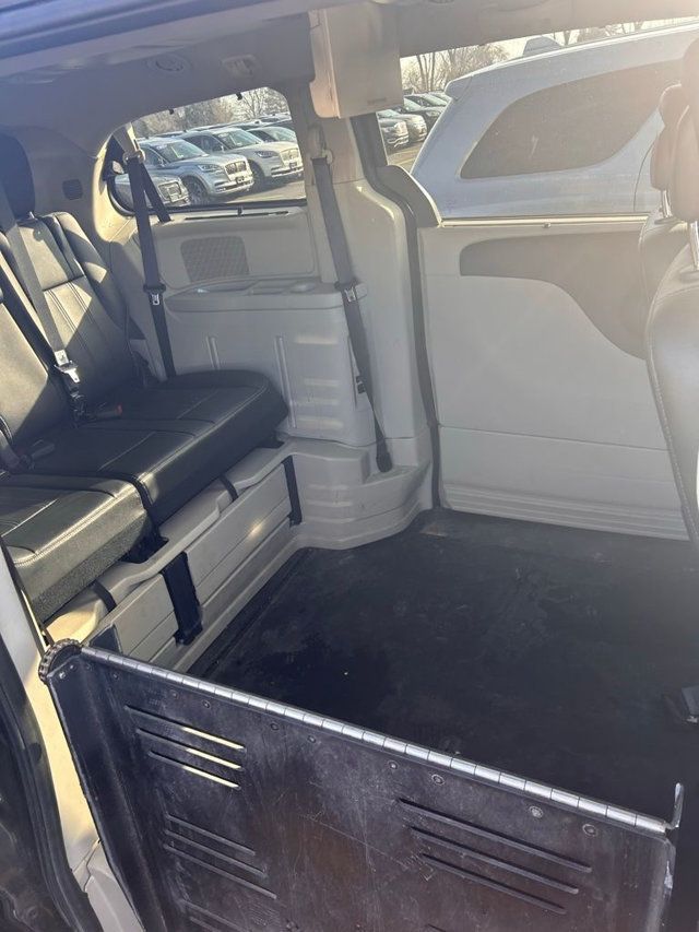 2015 Chrysler Town & Country 4dr Wagon Touring - 23002443 - 2