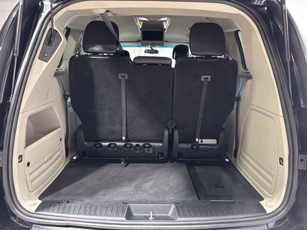 2015 Chrysler Town & Country 4dr Wagon Touring - 23002443 - 32