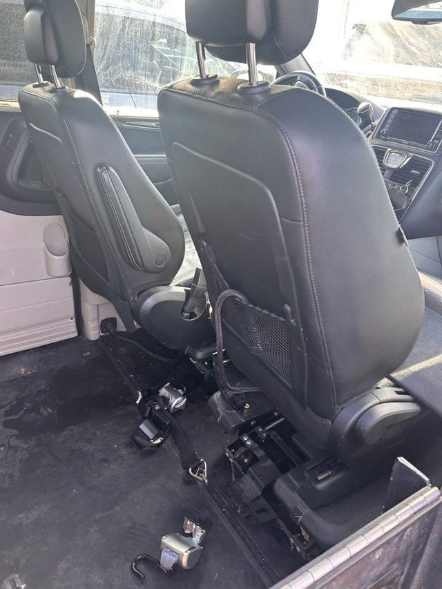 2015 Chrysler Town & Country 4dr Wagon Touring - 23002443 - 3