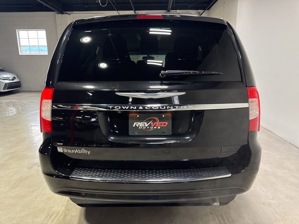 2015 Chrysler Town & Country 4dr Wagon Touring - 23002443 - 5