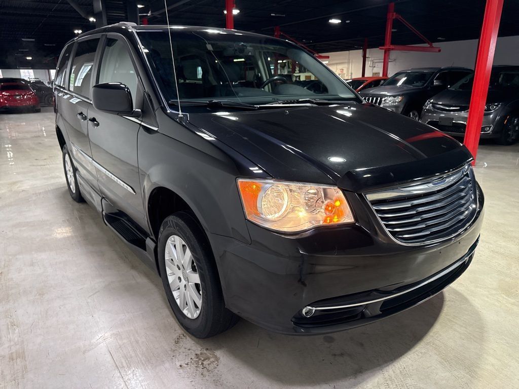 2015 Chrysler Town & Country 4dr Wagon Touring - 23002443 - 7