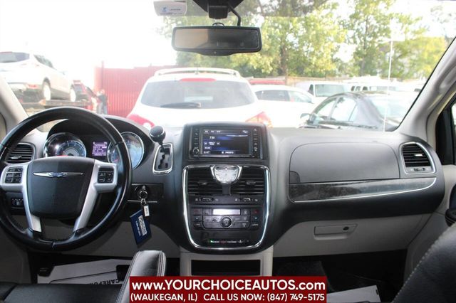 2015 Chrysler Town & Country 4dr Wagon Touring - 22703530 - 17