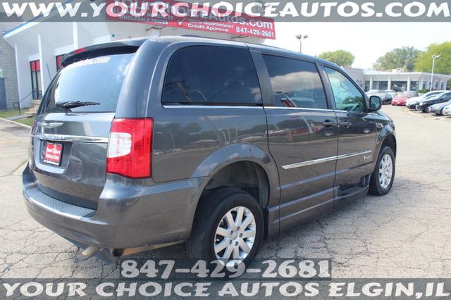 2015 Chrysler Town & Country 4dr Wagon Touring - 22714925 - 6