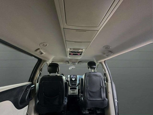 2015 Chrysler Town & Country 4dr Wagon Touring - 22937883 - 19