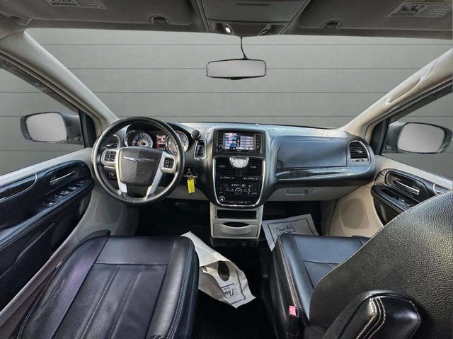 2015 Chrysler Town & Country 4dr Wagon Touring - 22937883 - 33