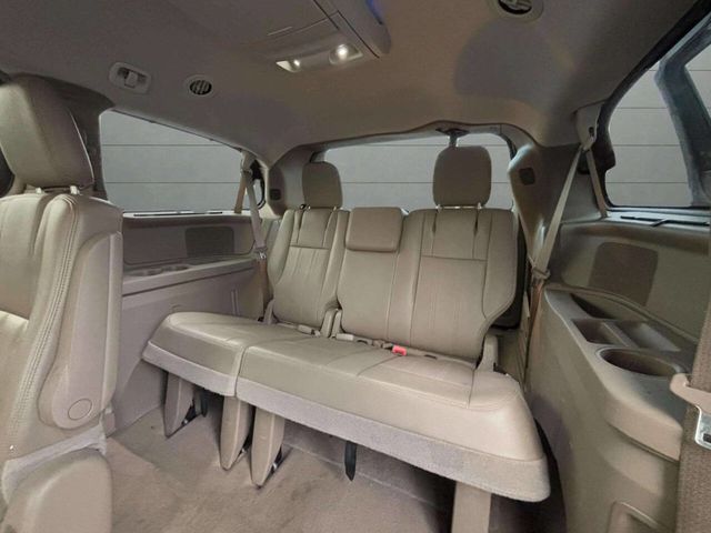 2015 Chrysler Town & Country 4dr Wagon Touring - 22946479 - 16