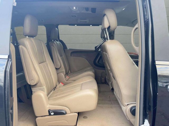 2015 Chrysler Town & Country 4dr Wagon Touring - 22946479 - 21