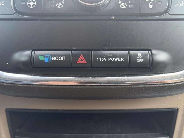 2015 Chrysler Town & Country 4dr Wagon Touring - 22946479 - 28