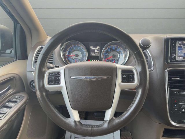 2015 Chrysler Town & Country 4dr Wagon Touring - 22946479 - 32