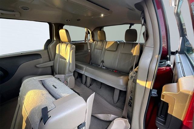 2015 Chrysler Town & Country 4dr Wagon Touring - 22970011 - 17