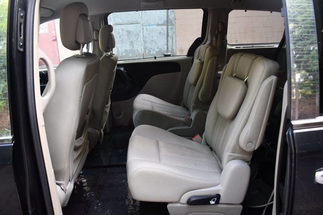 2015 Chrysler Town & Country 4dr Wagon Touring-L - 23044395 - 30