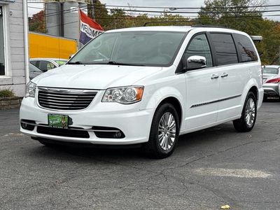 2015 Chrysler Town & Country - 2C4RC1CG9FR754252