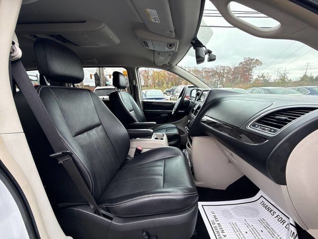 2015 Chrysler Town & Country 4dr Wagon Touring-L - 22906866 - 9