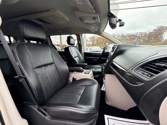 2015 Chrysler Town & Country 4dr Wagon Touring-L - 22906866 - 10